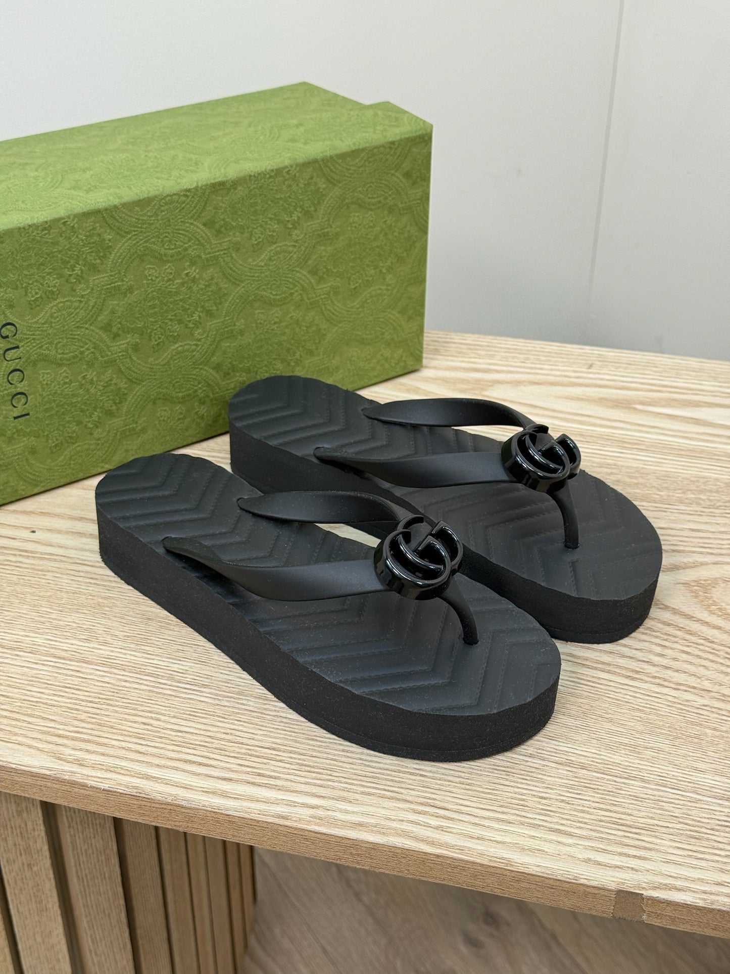 Gucci Black Double G Flip Flops
Brand New In Box UK 2
