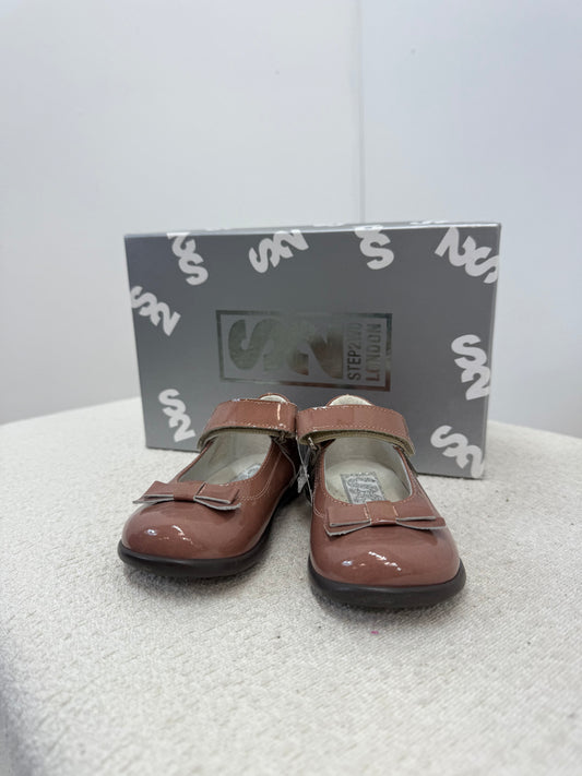 Kids step2wo London Pink Patent Shoe , Brand New EU 20 UK 4