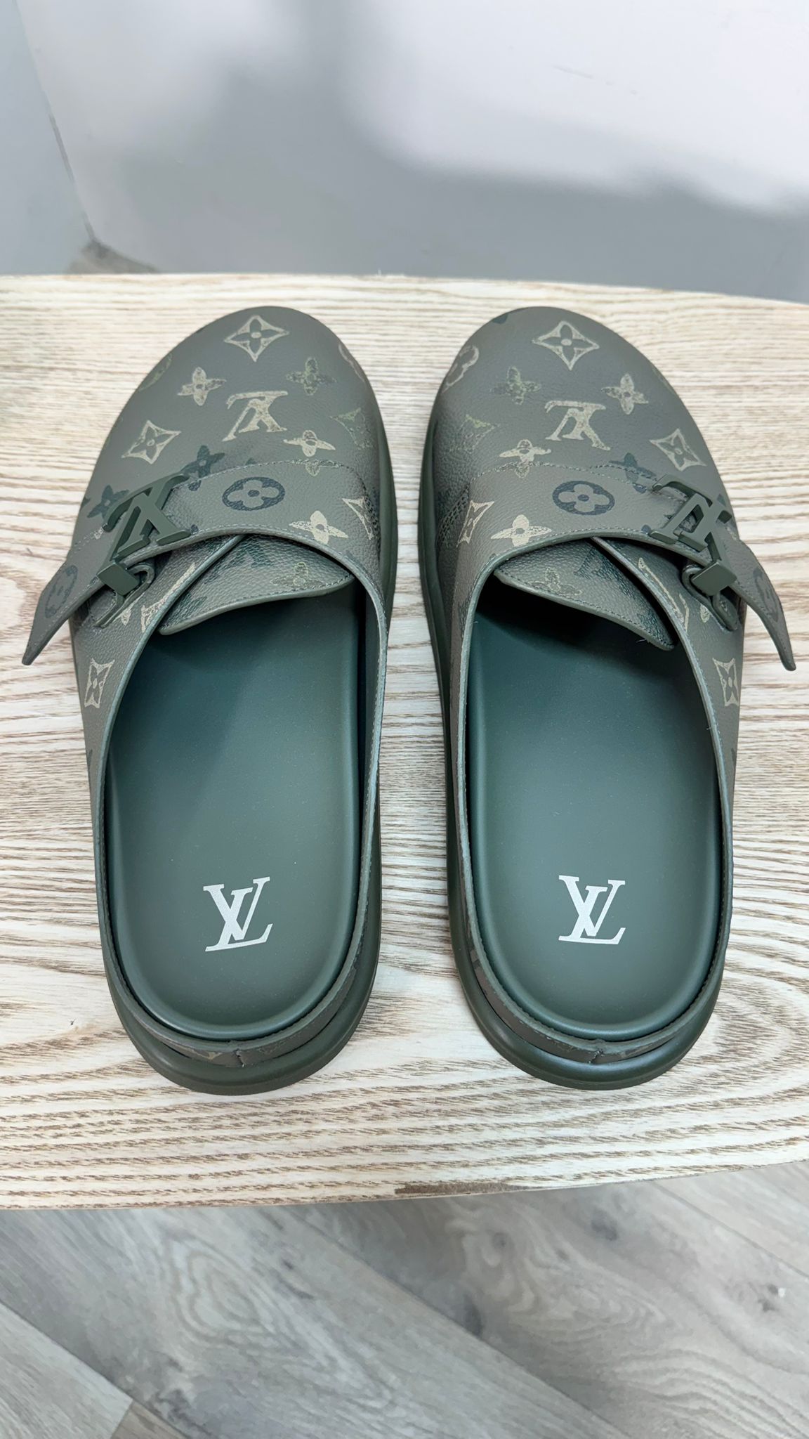 Louis Vuitton Khaki LV Monogram Slider Mules – Brand New UK 8
