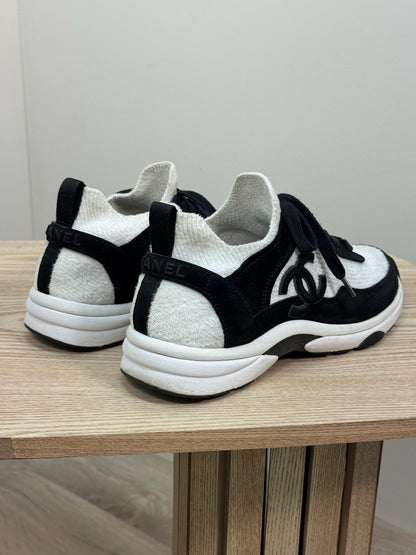 Chanel Black And White Fabric Suede Calfskin CC Trainers - UK 7