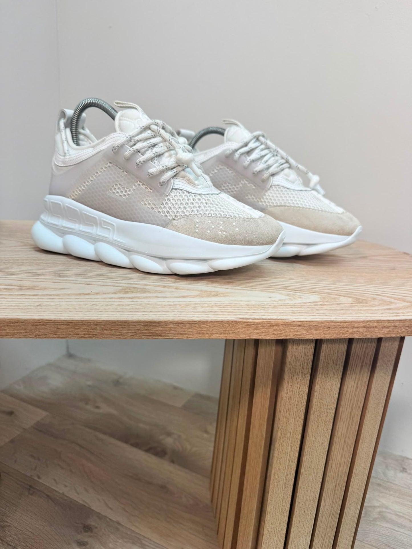 Versace Chain Reaction White Trainers – EU39 / UK6