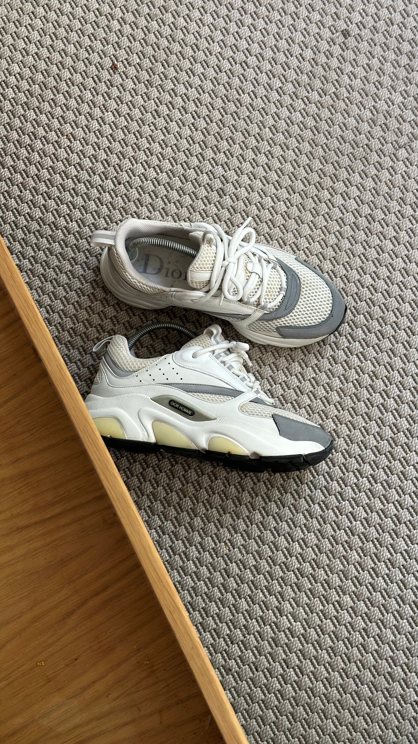 Dior White & Grey B22 Trainers- EU 40/ UK 6