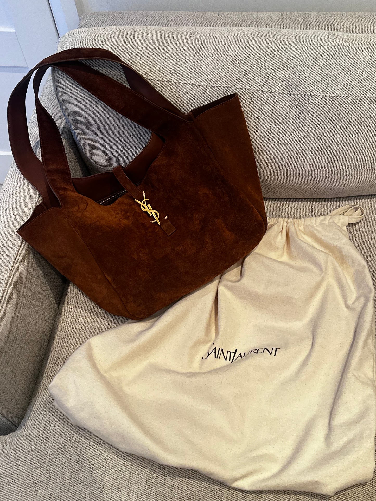 Saint Laurent Le 5 À 7 Bea Suede Tote Bag