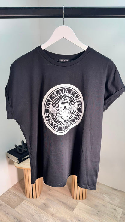 Balmain Black White Shield Logo T-Shirt – IT 38