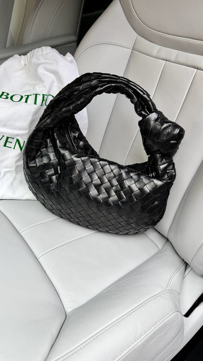 Bottega Veneta Black Lambskin Leather Jodie Suede Hobo Bag – New No Tags