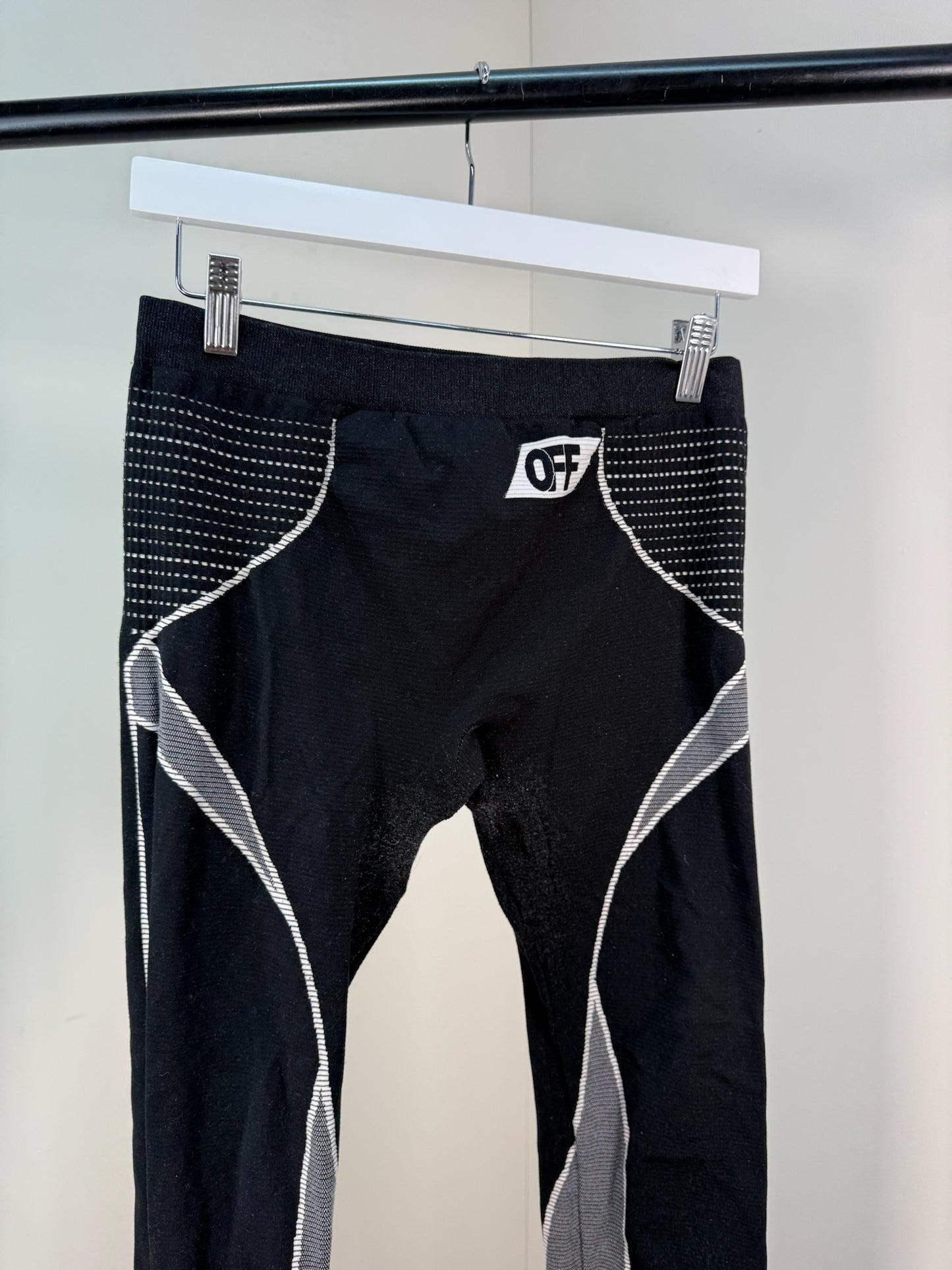 Off-White Black Gym Set leggings And CropActive Set - L/XL FIT UK 10