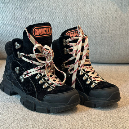 Gucci Black Crystal Velvet Flashtreck Chunky Boots – EU 37.5 / UK 4.5