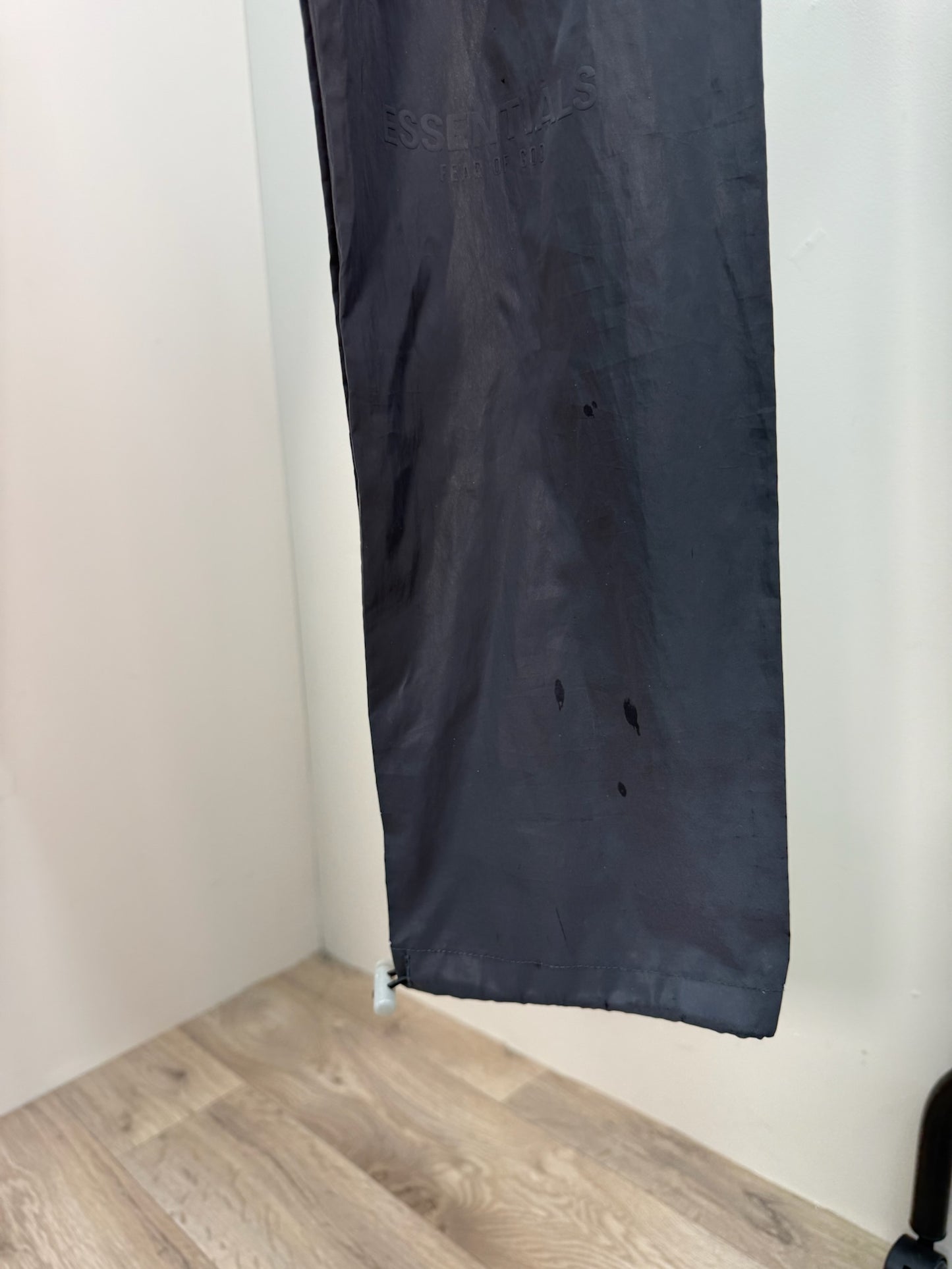 Essentials Black pants - Medium