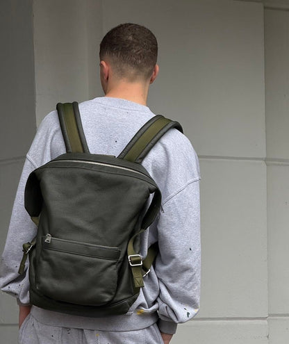 Bottega Veneta Army Green Deer Leather Backpack - 35 x 44 x 15 cm