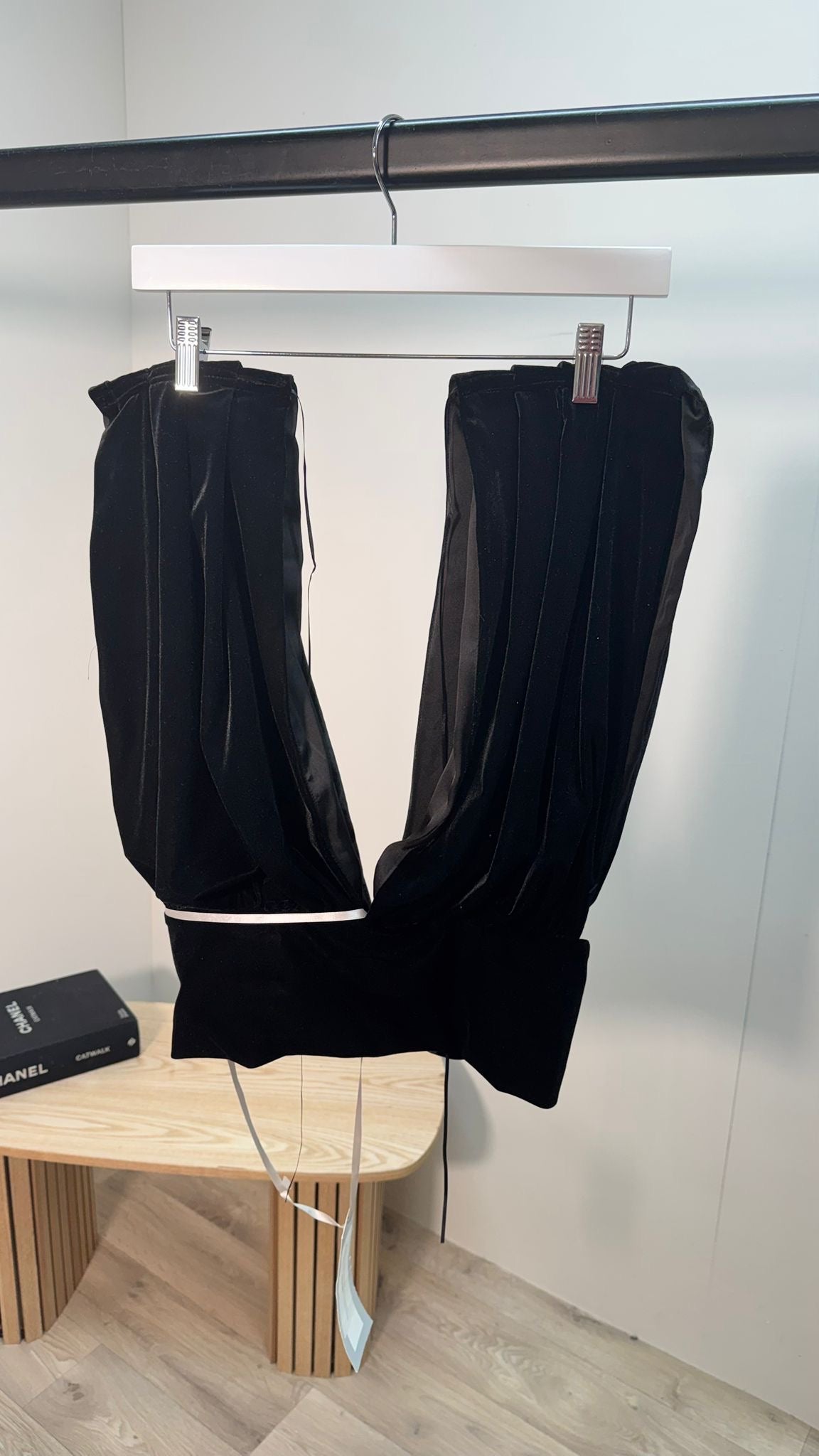 The Dolls House Black Suede Top – New In Tags L