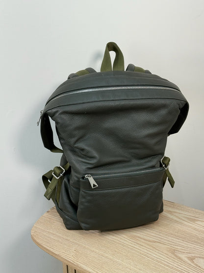 Bottega Veneta Army Green Deer Leather Backpack - 35 x 44 x 15 cm