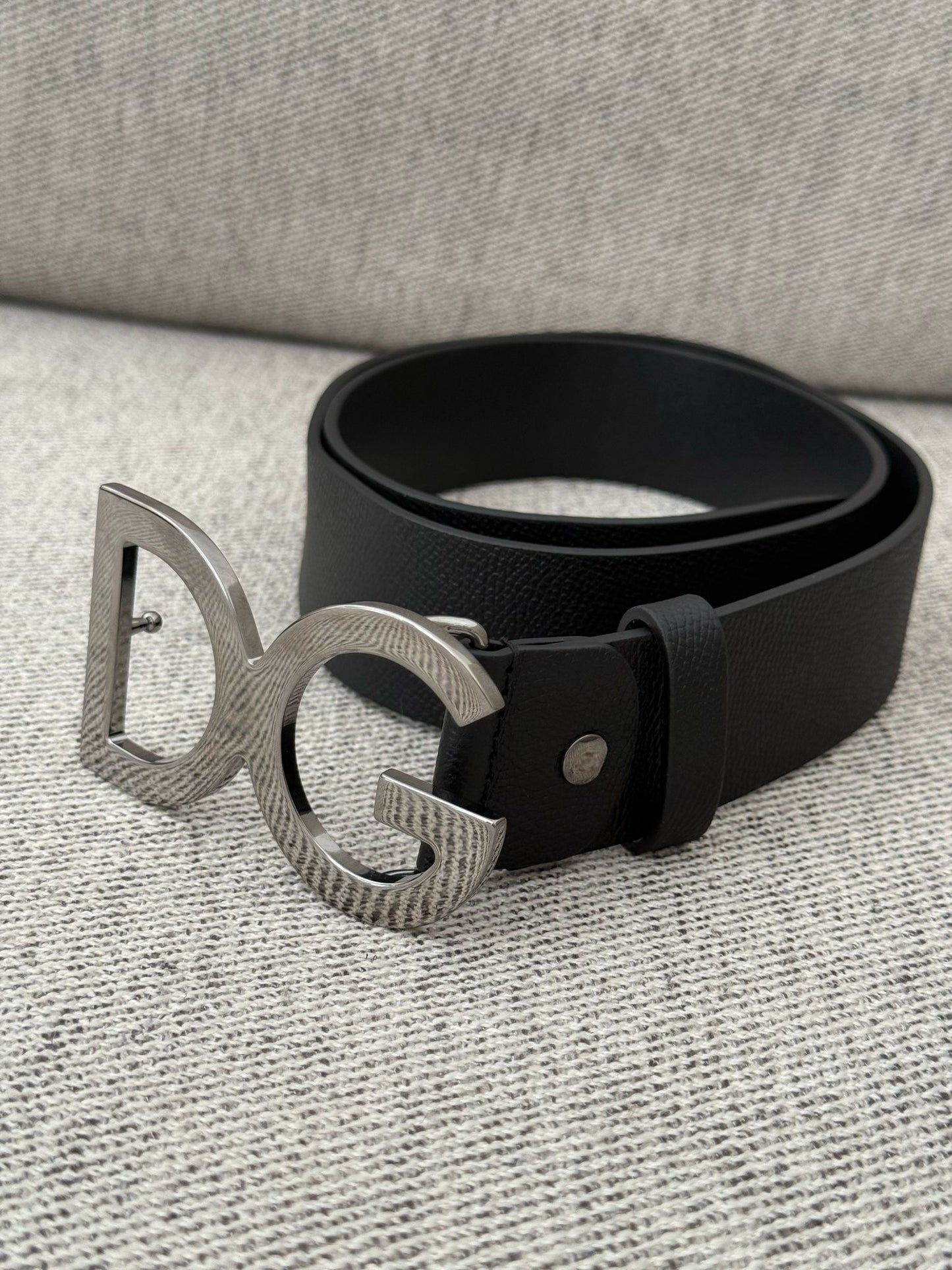 Dolce Gabanna Black DG Silver Belt In Box