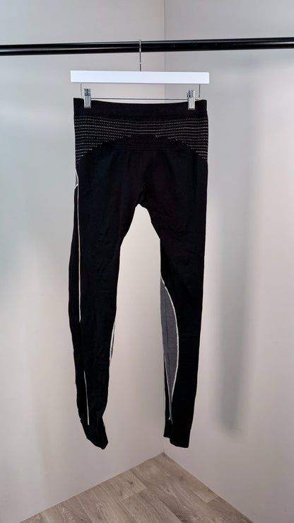 Off-White Black Gym Set leggings And CropActive Set - L/XL FIT UK 10