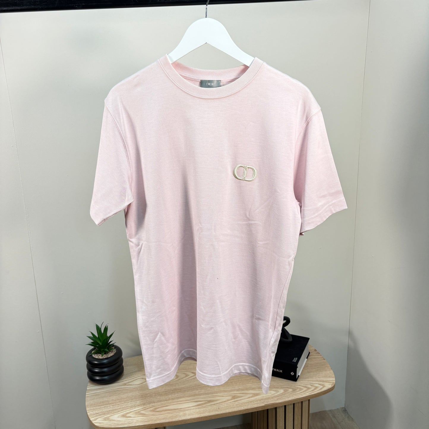 Dior Baby Pink CD Logo T-Shirt – UK Small