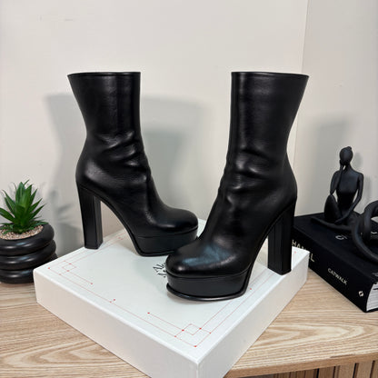 Alexander Mcqueen Black Platform Chunky Boot - 39/UK6