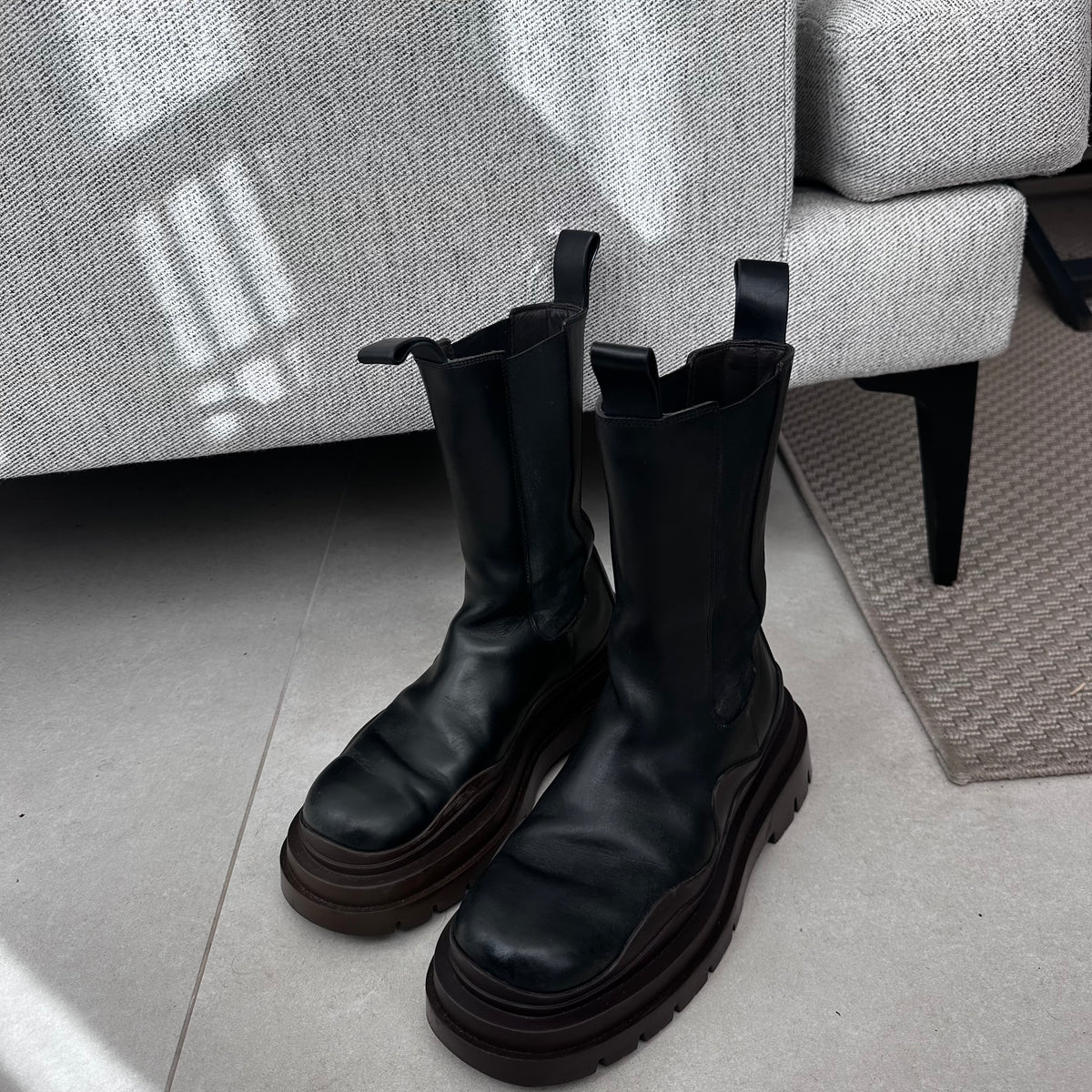 Bottega Veneta Black Tire Chelsea Boots – EU 39/UK 6
