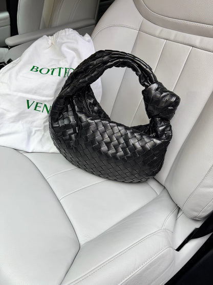 Bottega Veneta Black Lambskin Leather Jodie Suede Hobo Bag – New No Tags