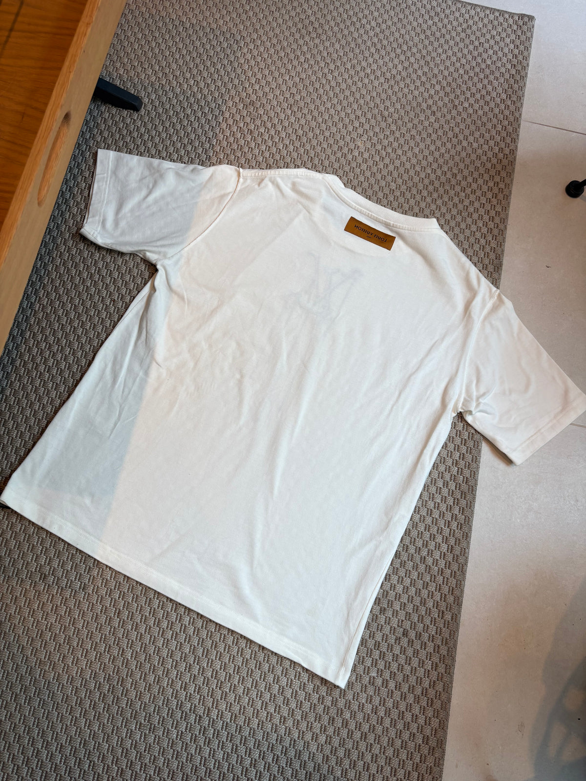 Louis Vuitton White LV Pendant Embroidery T-Shirt – XXL