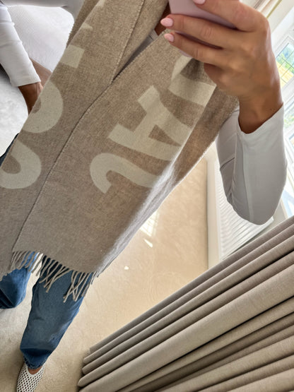 Jacquemus Beige Virgin Wool Logo Scarf – One Size
