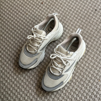 Dior White & Grey B22 Trainers- EU 40/ UK 6