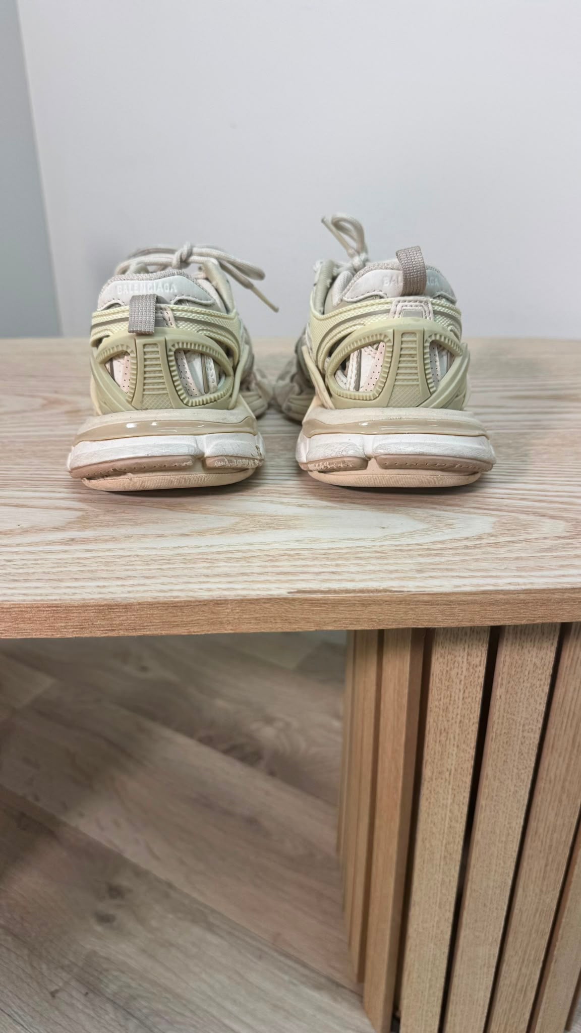 Balenciaga Cream Track Trainers – EU 28 / UK 8.5