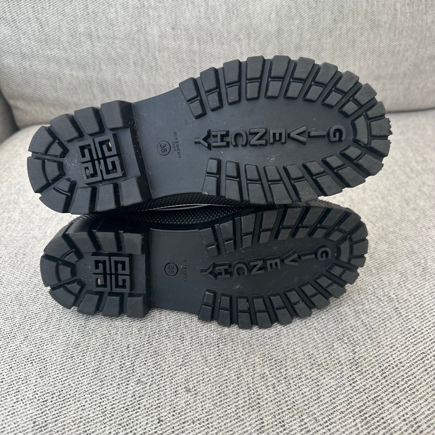 Givenchy Black & White Glaston Boots – EU 36 / UK 3