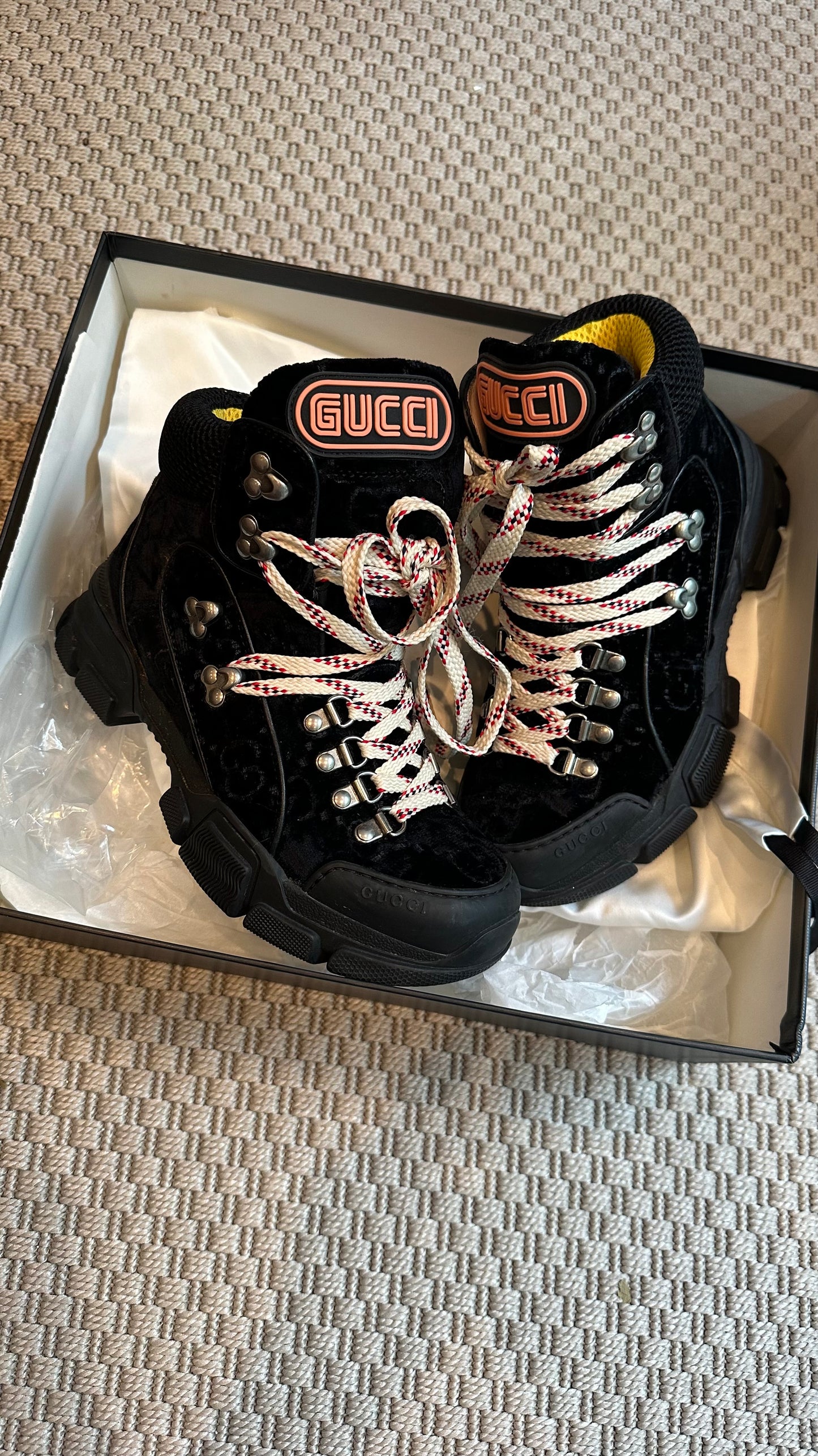 Gucci Black Crystal Velvet Flashtreck Chunky Boots – EU 37.5 / UK 4.5