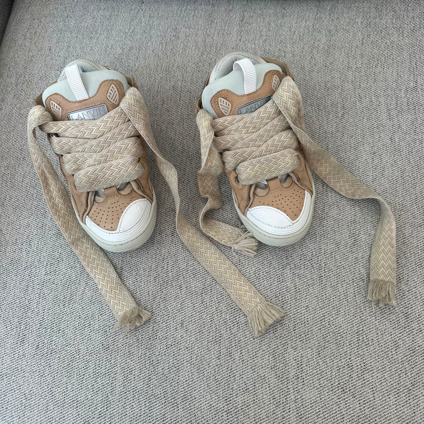 Lanvin Beige Curb Platform Trainers – EU 36 / UK 3