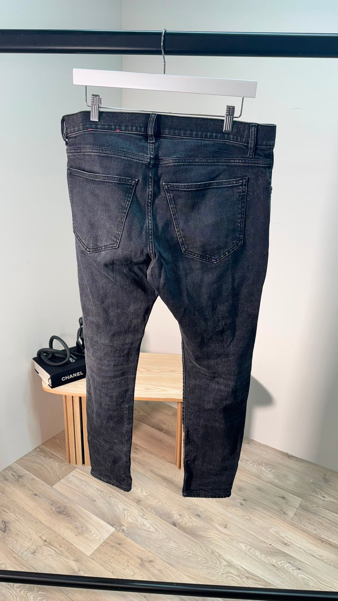 Diesel 2019 D-Strukt Slim Dark Wash Jeans – W32 L32