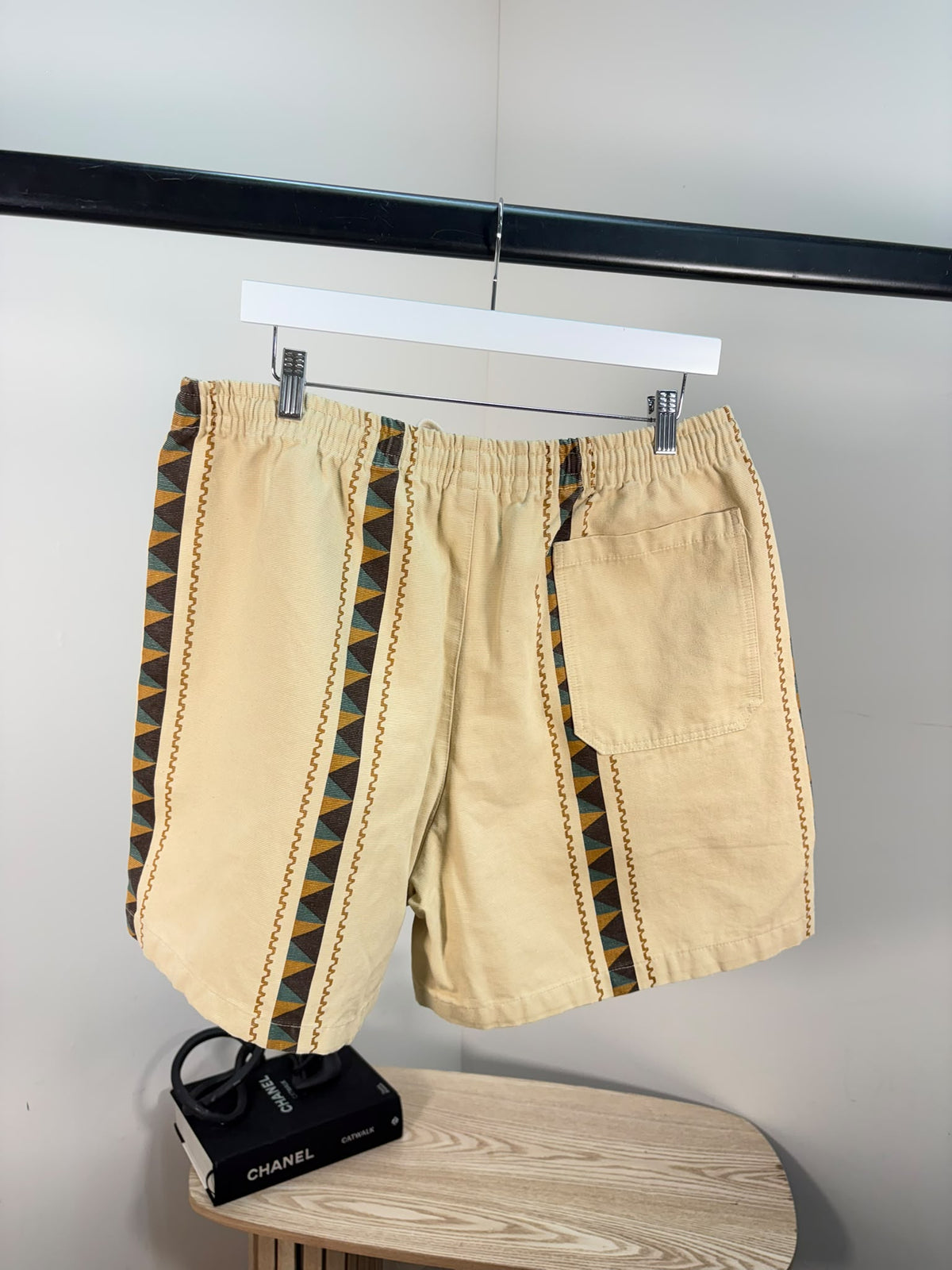 Cactus Jack/Travis Scott  92CC cream tape star shorts - XL