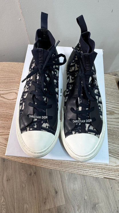 Dior Walk'N'Dior Deep Blue Oblique Trainers – EU 43/UK 9