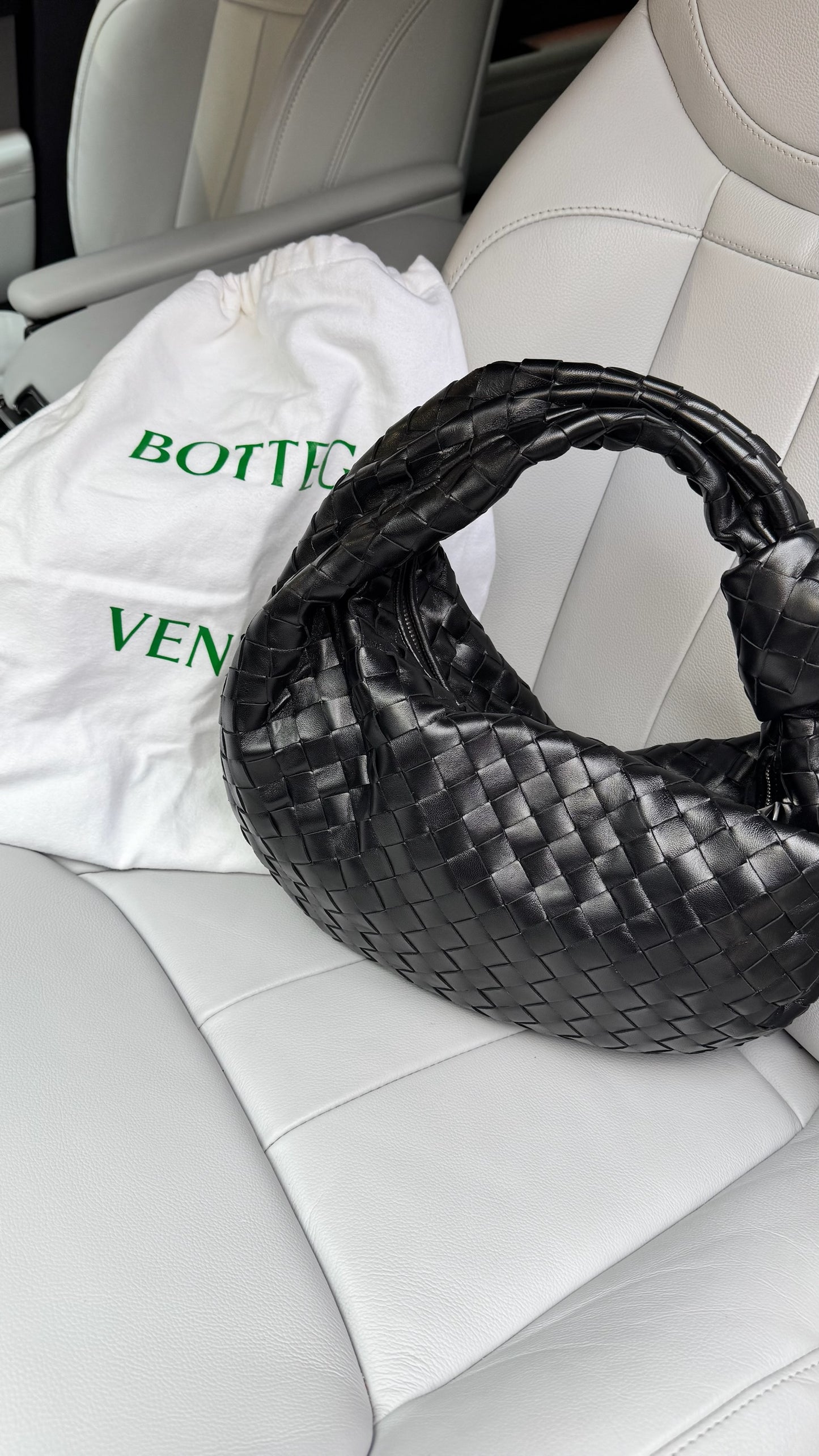 Bottega Veneta Black Lambskin Leather Jodie Suede Hobo Bag – New No Tags