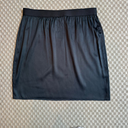 Tom Ford Black Silk Satin Skirt – Small
