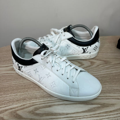 Louis Vuitton White Black Monogram Eclipse Trainers – UK 7.5