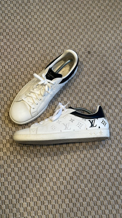 Louis Vuitton White Black Monogram Eclipse Trainers – UK 7.5