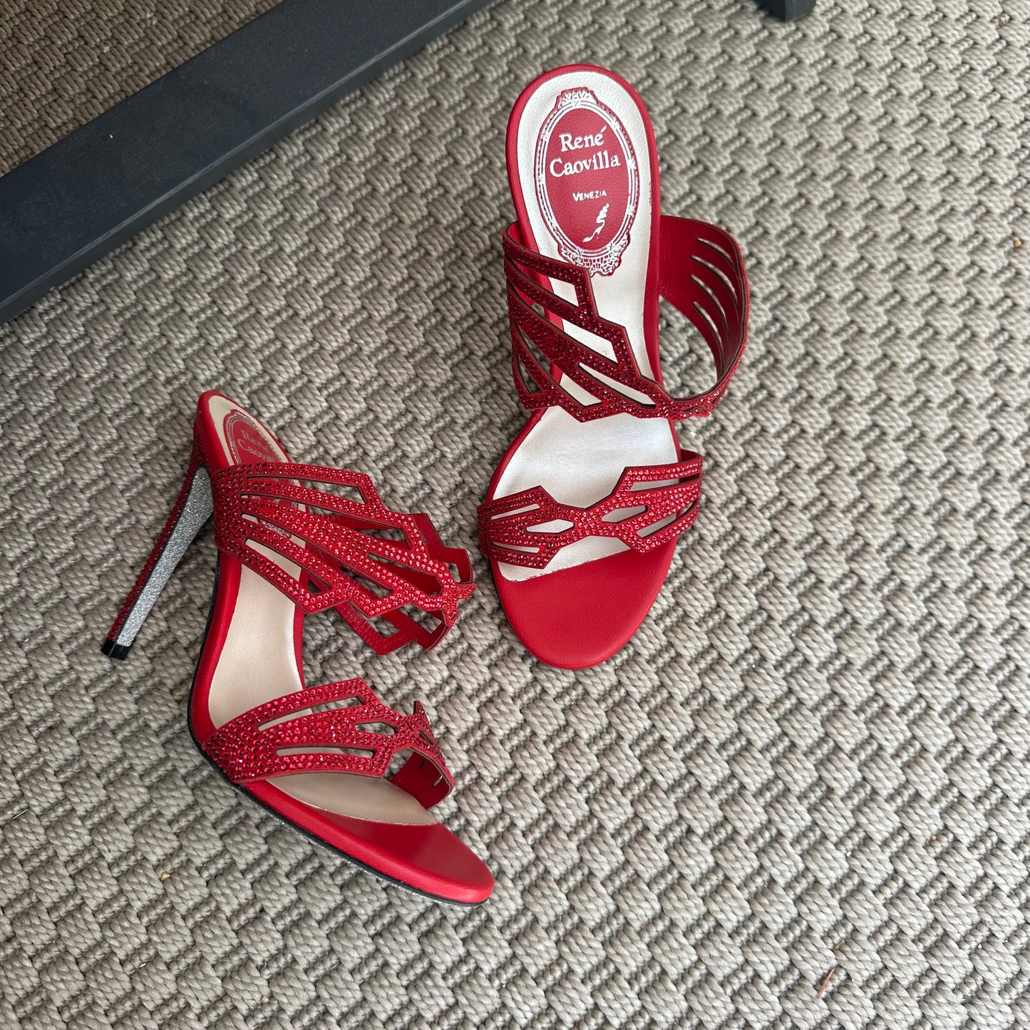 René Caovilla Red Crystal Embellished Mule Heels – EU 35.5 / UK 2.5