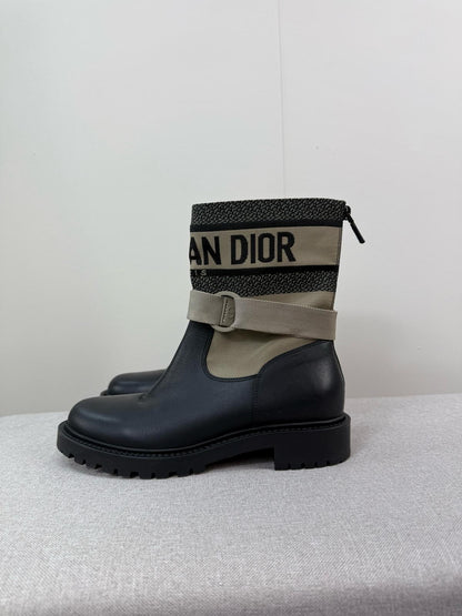 Dior D-Major Black Shiny Calfskin Boots - UK 4.5