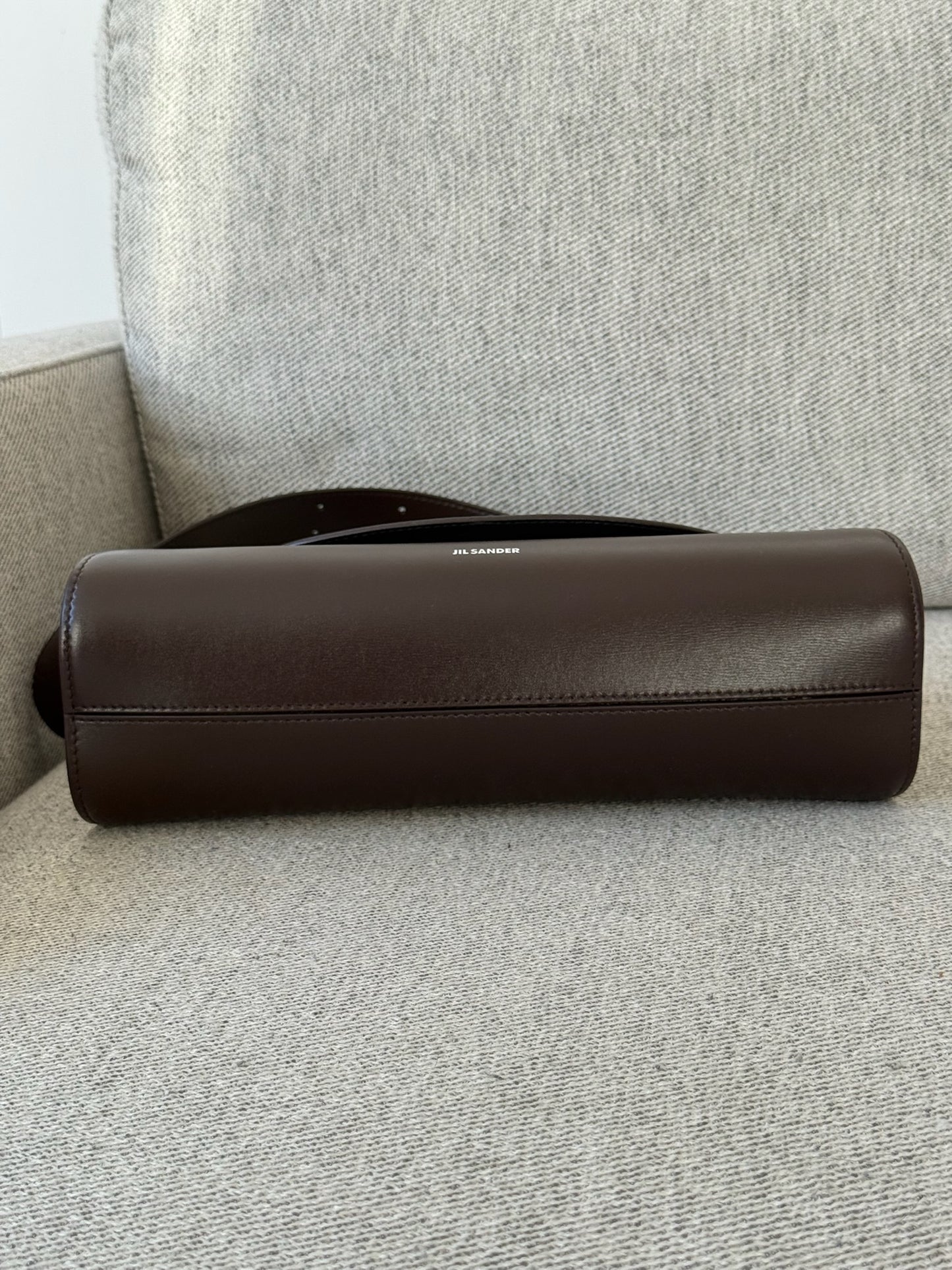 Jil Sanders Cannolo Leather Shoulder bag in Chocolate