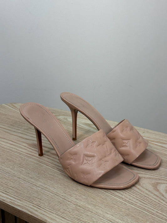 Louis Vuitton Dusty Pink Revival Mogogram Heels - UK 7
