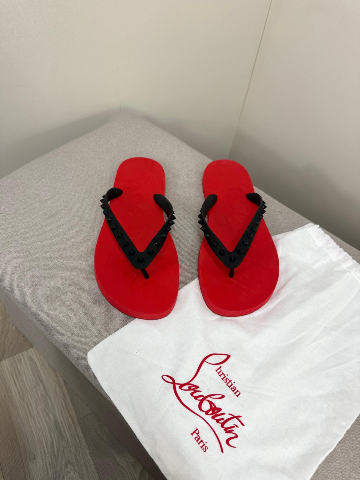 Christian Louboutin Red Spike Donna Flip Flops - UK 7
