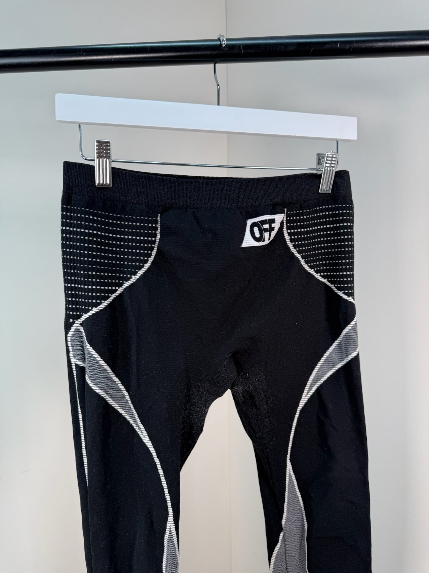 Off-White Black Gym Set leggings And CropActive Set - L/XL FIT UK 10