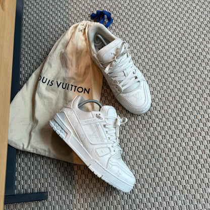 Louis Vuitton White Monogram LV Trainer – UK 7.5