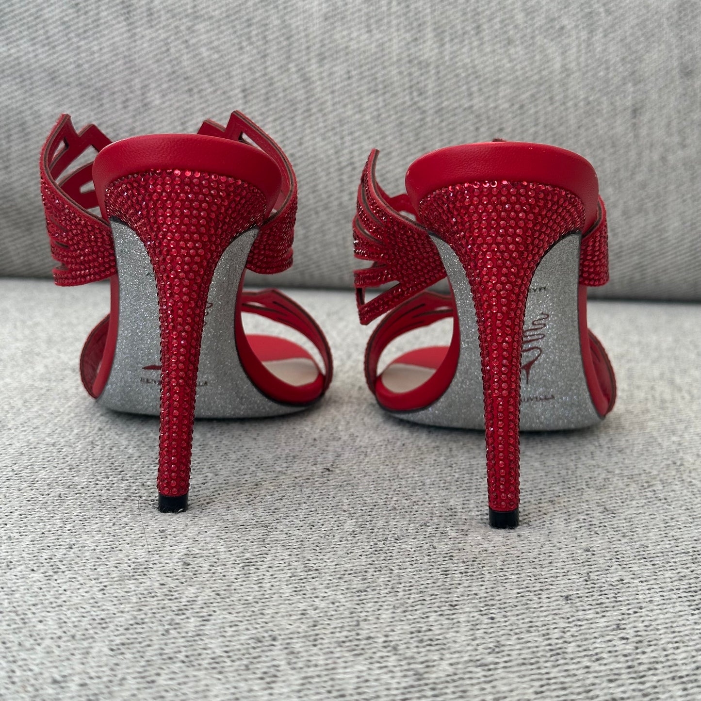 René Caovilla Red Crystal Embellished Mule Heels – EU 35.5 / UK 2.5