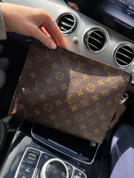 Louis Vuitton Toiletry Pouch 26