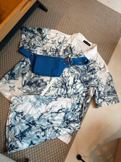 Louis Vuitton White & Blue Monogram Floral Short Sleeve Shirt – XL