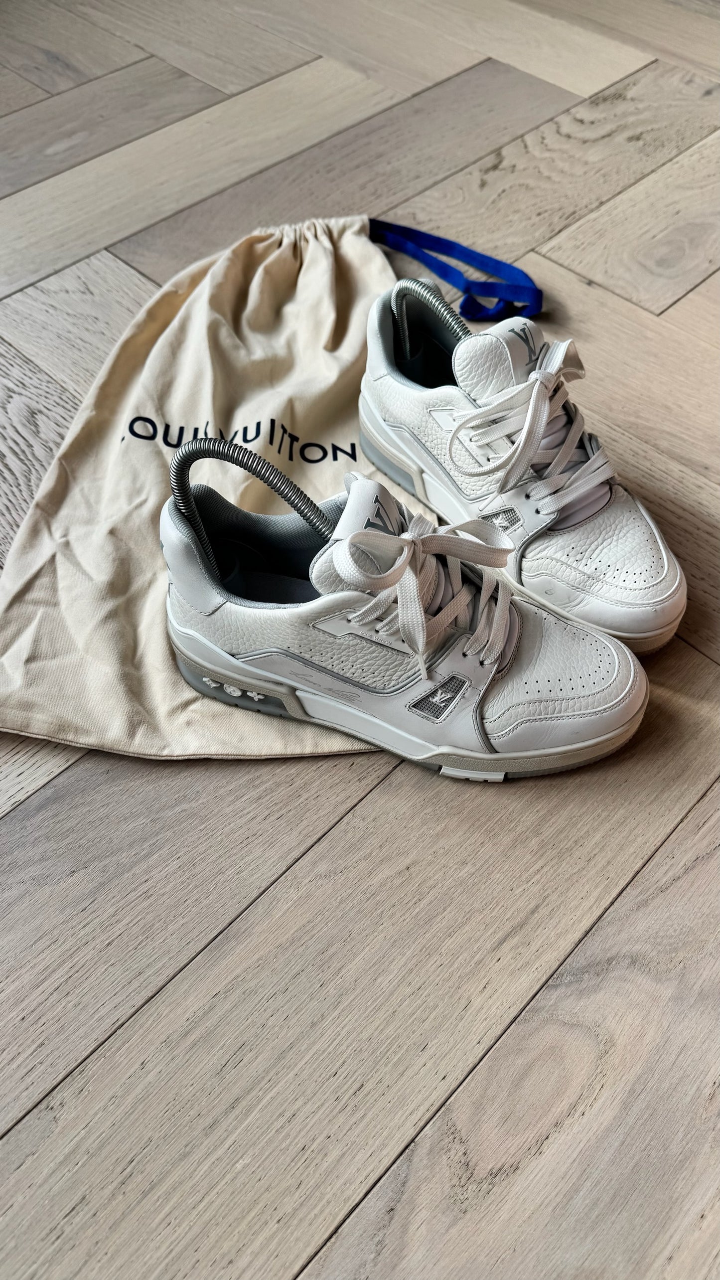 Louis Vuitton White Monochrome Trainers – EU 38 / UK 5