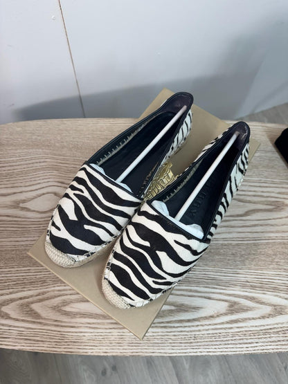 Burberry Zebra Print Brit Espadrille Hodgeson L Flat - UK 4