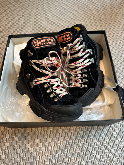 Gucci Black Crystal Velvet Flashtreck Chunky Boots – EU 37.5 / UK 4.5