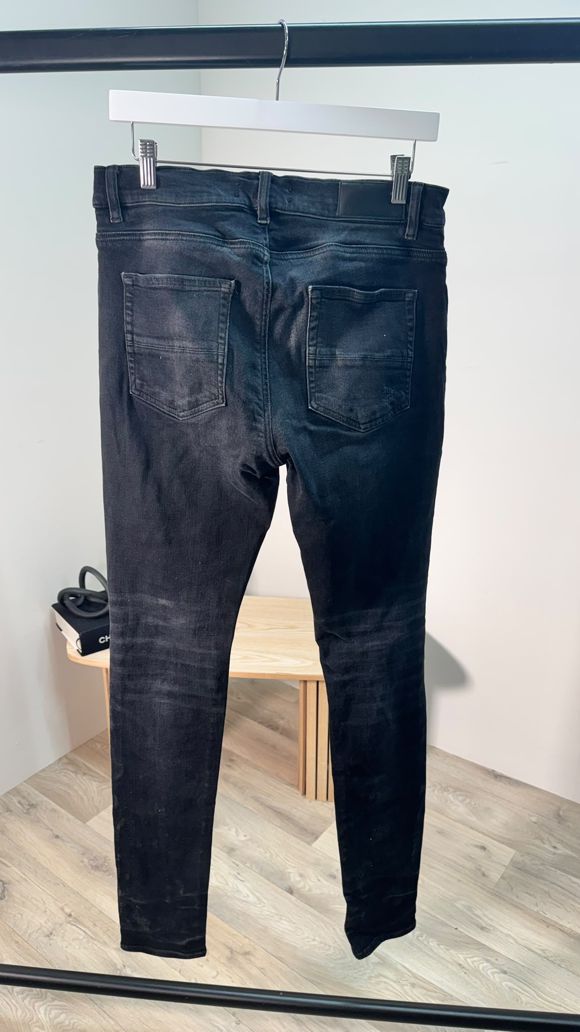 Amiri Black MX1 Distressed Patch Skinny Jeans – 32