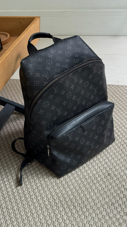 Louis Vuitton Black Discovery PM Monogram BackBag N/A